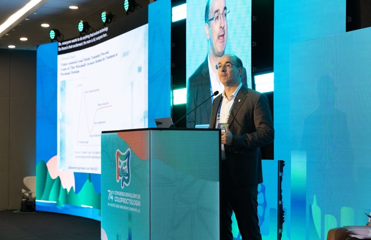 Dr. Carlos Ramon Silveira Mendes, cirurgião coloproctologista de Salvador (BA), teve participação de destaque no 74º Congresso Brasileiro de Coloproctologia