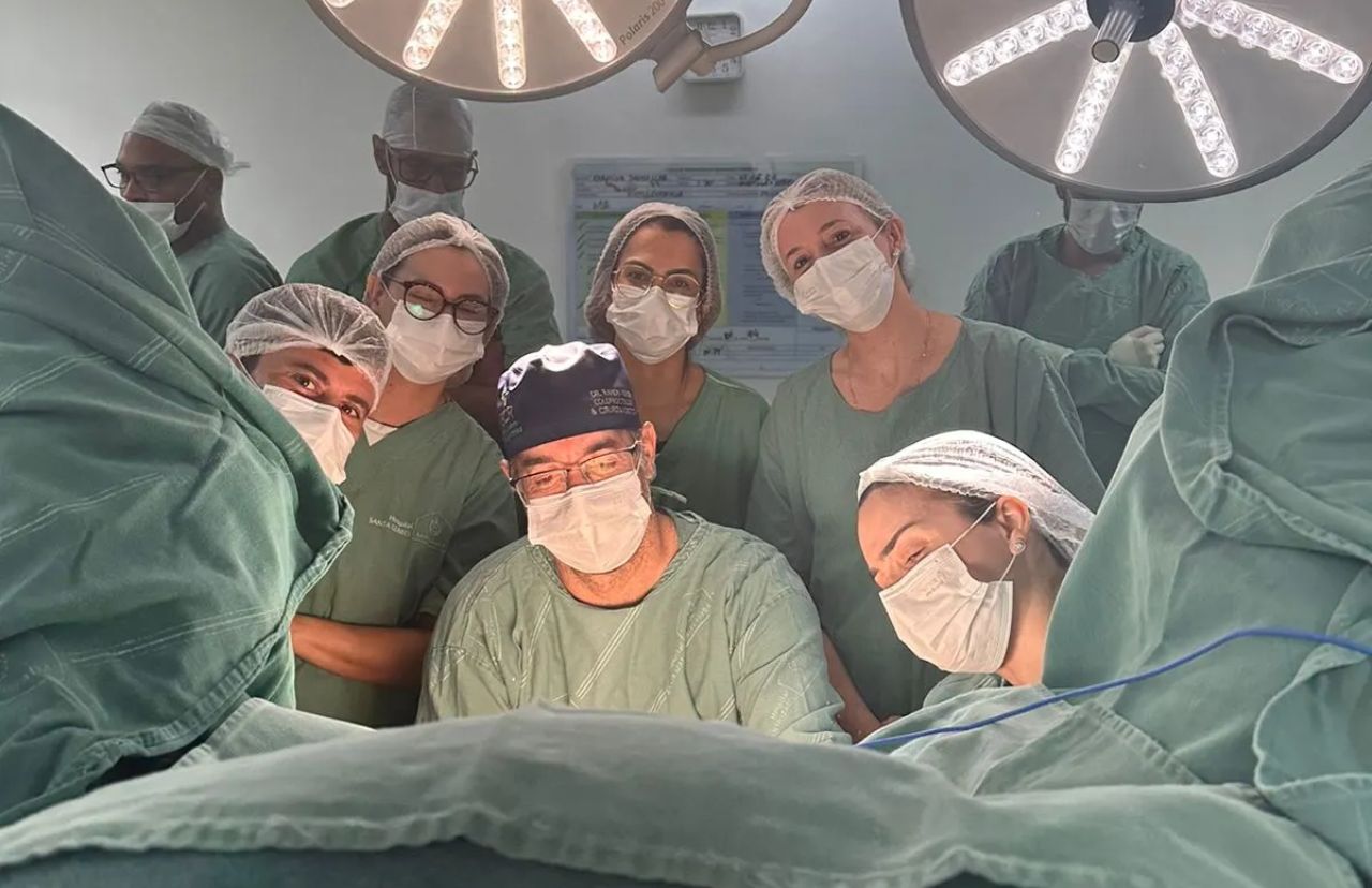 Fístula Perianal: Terapia com células-tronco é realizada de forma pioneira em Salvador Fístula Perianal: Terapia com células-tronco é realizada de forma pioneira em Salvador